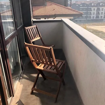 Bright And Spacious 2 Bed, Winslow Infinity, 5min Walk To The Gondola Apartment